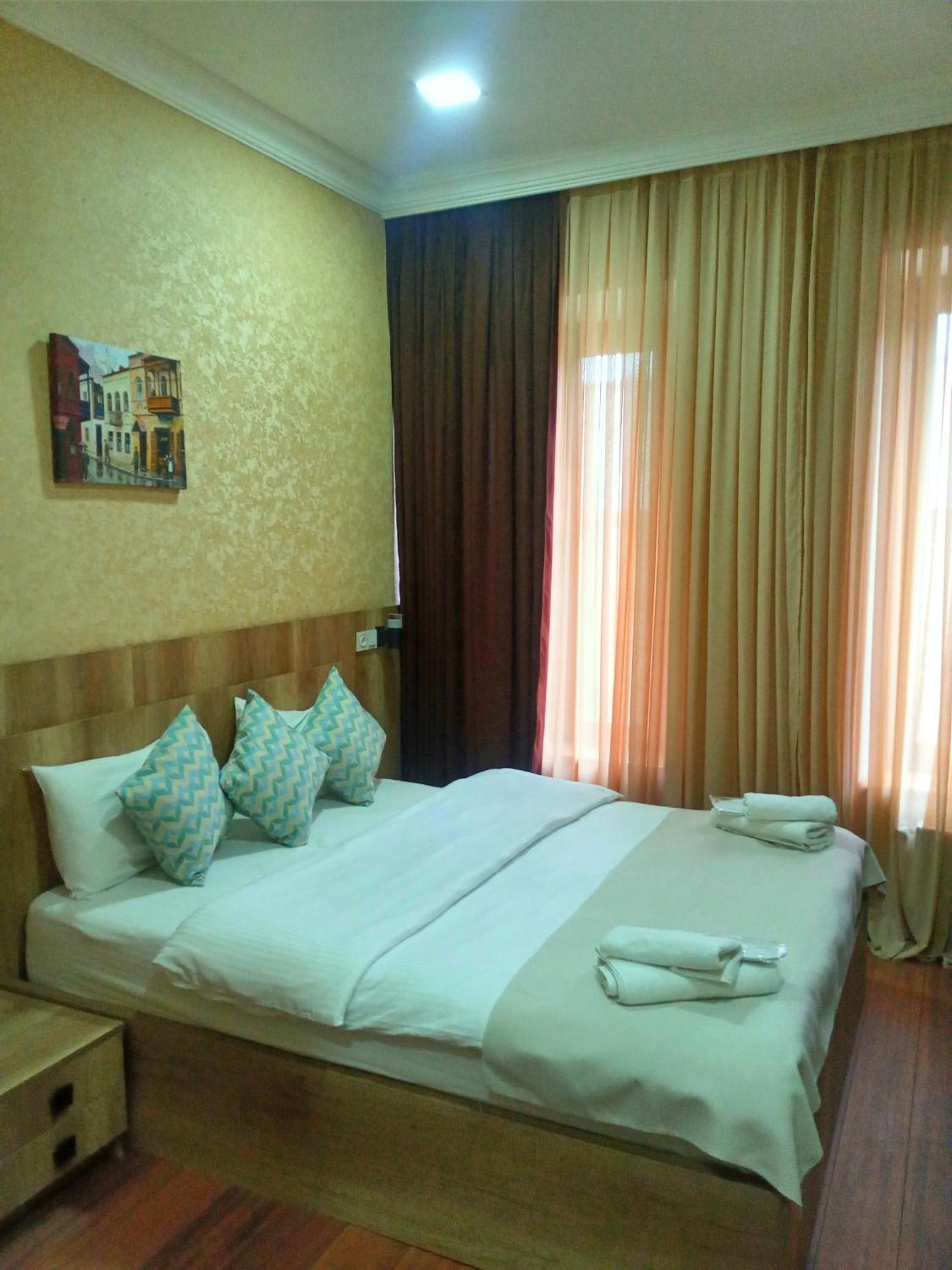 Epic Meidan Hotel Tbilisi Buitenkant foto