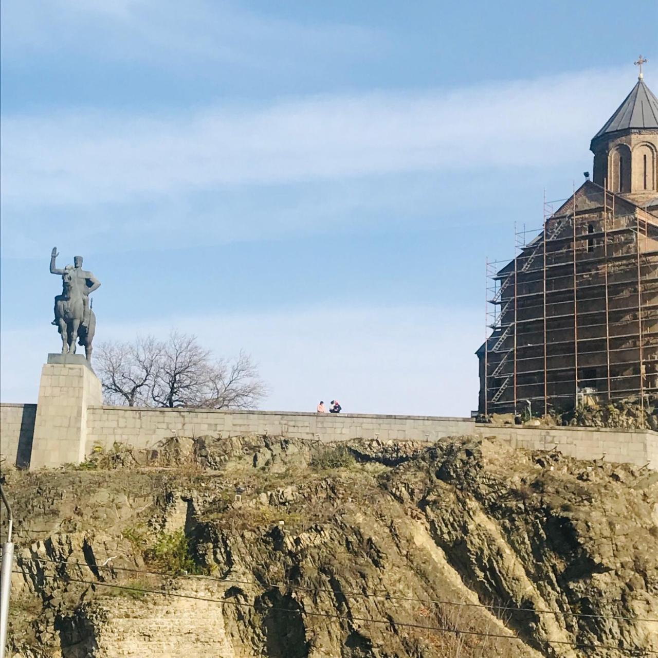 Epic Meidan Hotel Tbilisi Buitenkant foto