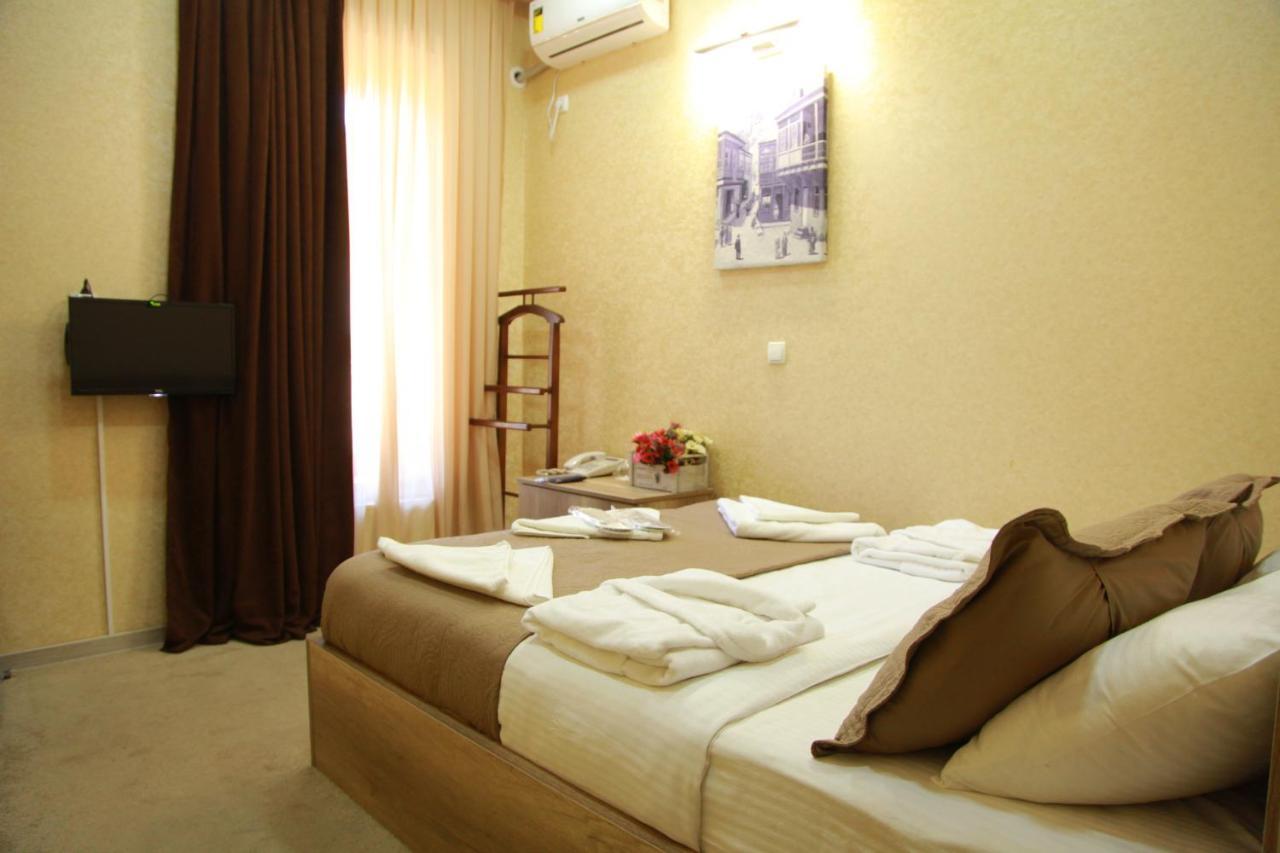 Epic Meidan Hotel Tbilisi Buitenkant foto
