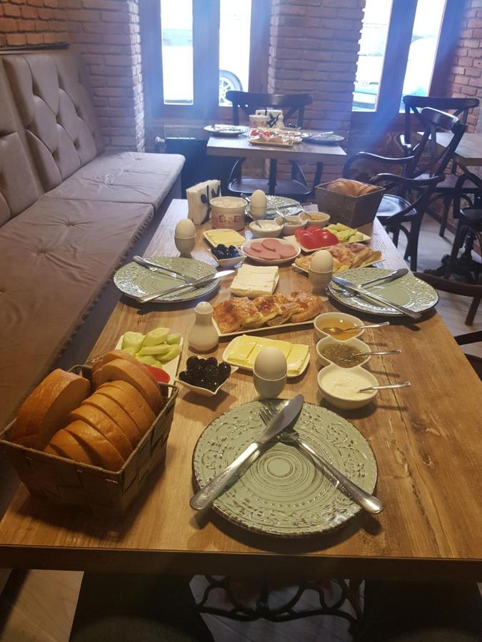 Epic Meidan Hotel Tbilisi Buitenkant foto